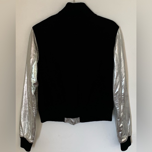 OAK.Rare Gorgeous women’s Silver Leather bomber jacket .Used.Size M - Picture 3 of 7